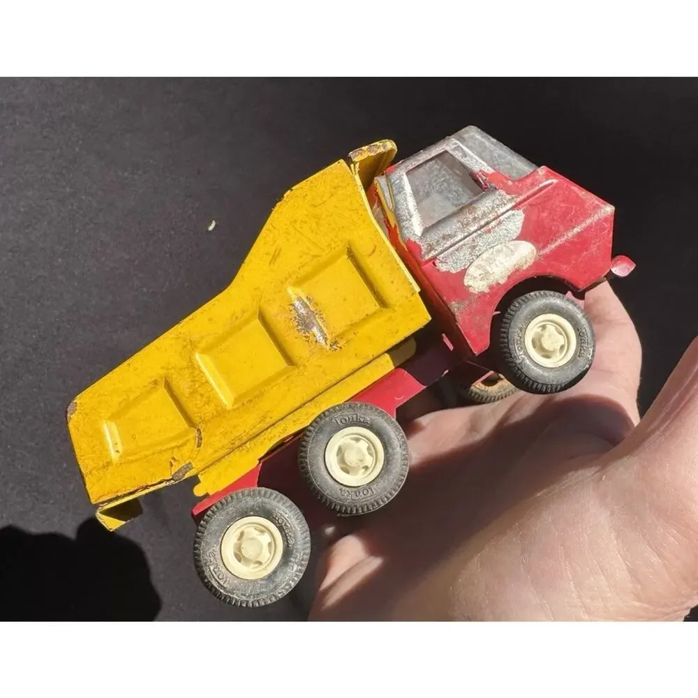 Tonka Tiny Dump Truck 1963 Red & Yellow Pressed Steel Metal Vintage -Lo14